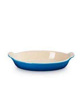 Le Creuset heritage stoneware blue and cream oval baking dish